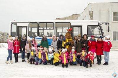Дом детского творчества получил в подарок от Калининской АЭС новый автобус