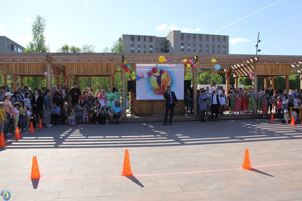 Городская программа «Яркие краски лета», посвящённая Дню защиты детей