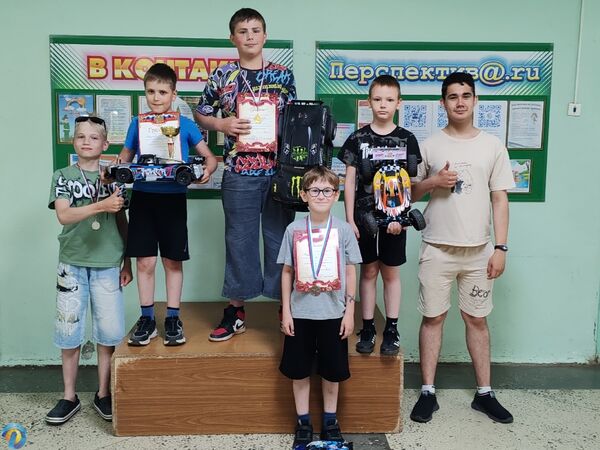 Дню России посвящается