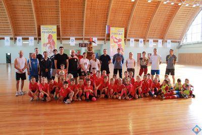Турнир по мини-футболу между командами ДДТ и «Швейник» из Твери